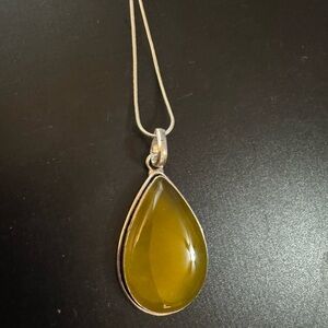 Elegant Amber Teardrop Pendant Necklace